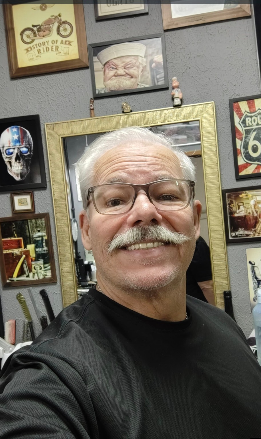 Rob, barbeiro da ROB Barbearia